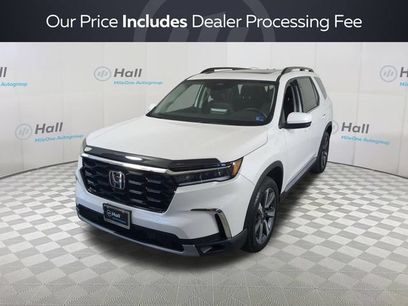 Certified 2025 Honda Pilot Touring