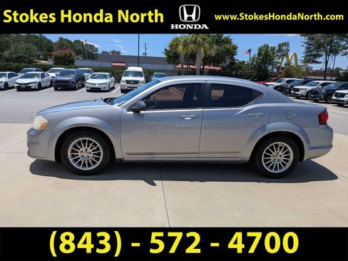Used 2014 Dodge Avenger SE FWD image 14