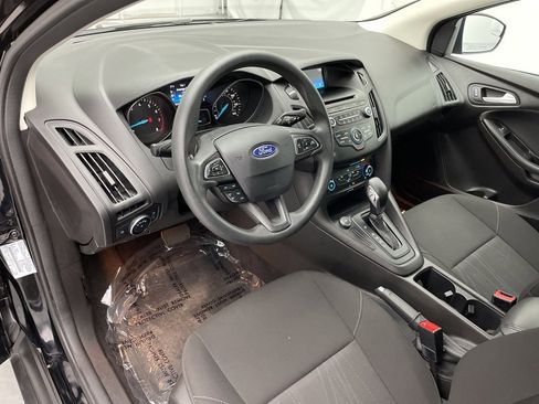 Used 2017 Ford Focus SE image 15