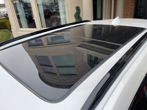 Used 2020 Cadillac XT4 Sport image 12