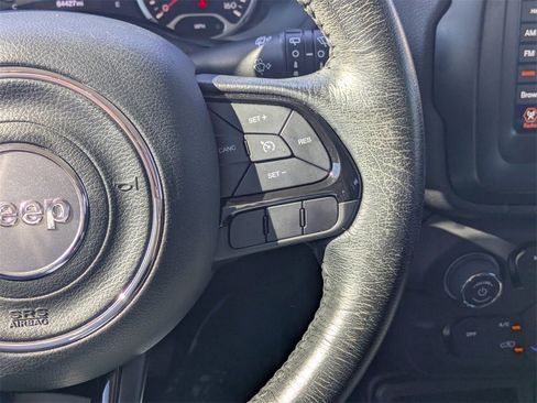 Used 2020 Jeep Renegade Altitude image 17