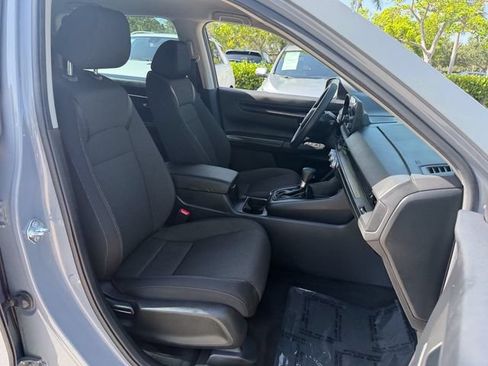 Used 2024 Honda CR-V LX image 18