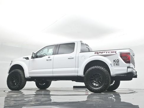Used 2025 Ford F150 Raptor AWD/4WD image 54