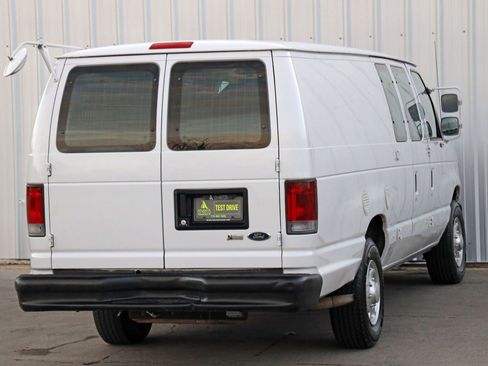 Used 2010 Ford E-350 and Econoline 350 Extended Super Duty image 27