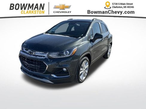 Used 2020 Chevrolet Trax Premier w/ LPO, Cargo Package image 1