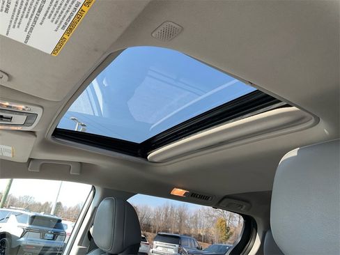 Used 2024 Toyota Sienna XLE image 20