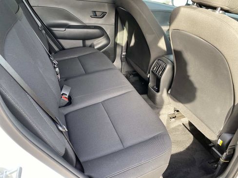 Used 2025 Hyundai Kona SEL image 25