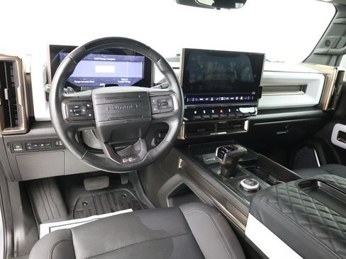 Used 2024 GMC Hummer EV 2X w/ Extreme Off-Road Package AWD/4WD image 10