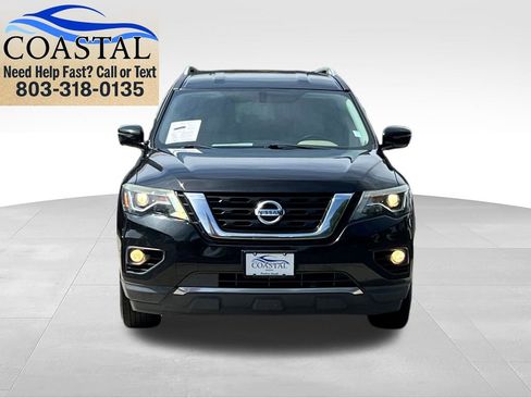 Used 2017 Nissan Pathfinder SL w/ SL Tech Package FWD image 2