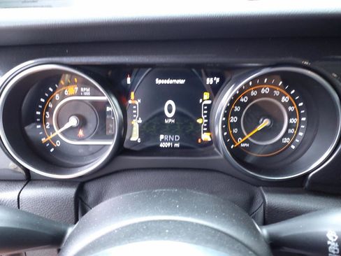 Used 2021 Jeep Wrangler Unlimited Sahara image 15