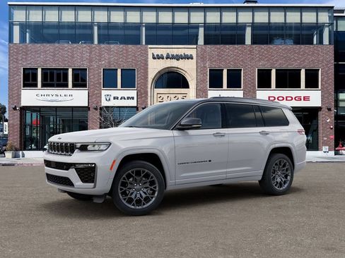 New 2026 Jeep Grand Cherokee L Summit w/ Obsidian Package AWD/4WD image 2