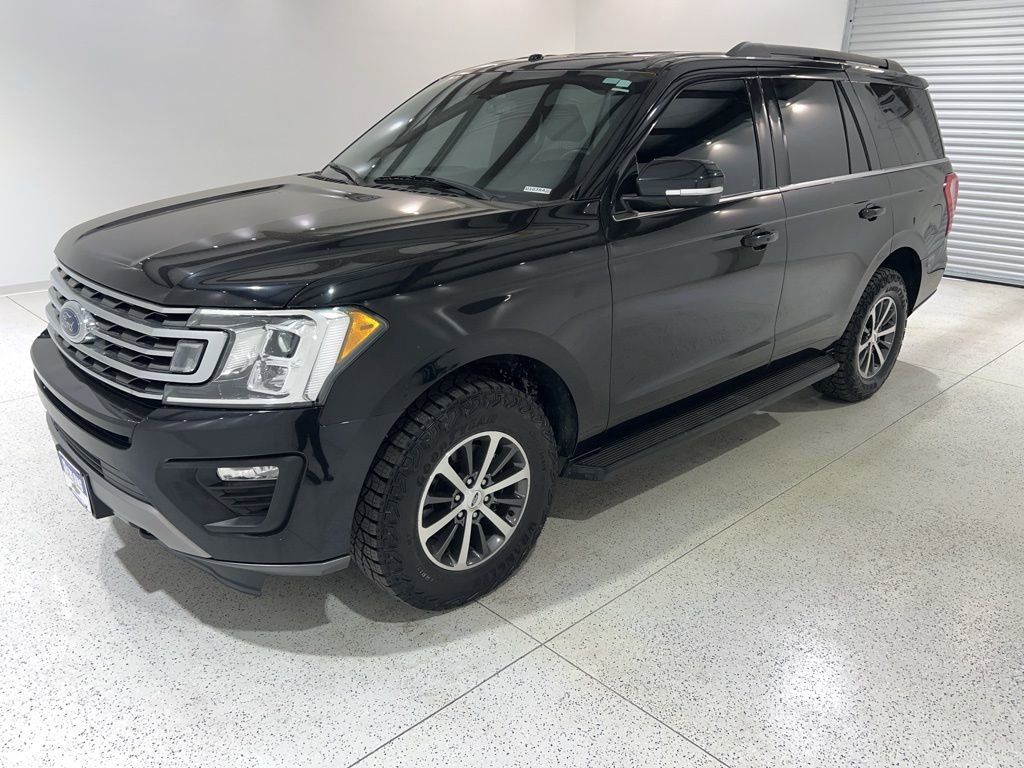 Used 2019 Ford Expedition XLT w/ Equipment Group 201A AWD/4WD image 1