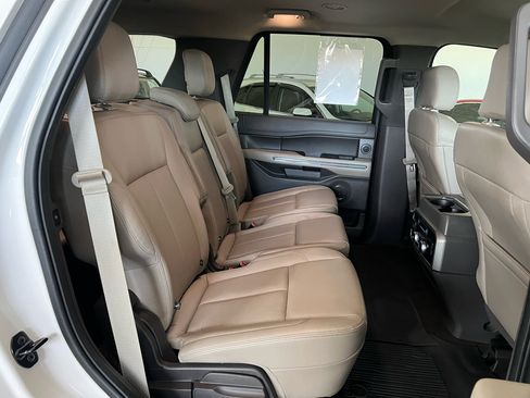 Used 2019 Ford Expedition XLT w/ Equipment Group 202A image 19