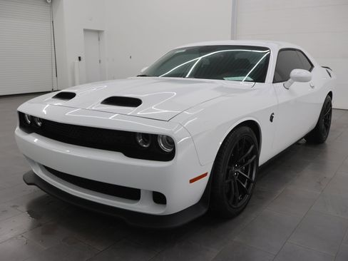Used 2023 Dodge Challenger SRT Hellcat image 7