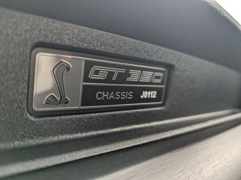 Used 2018 Ford Mustang Shelby GT350 w/ Electronics Package RWD image 19