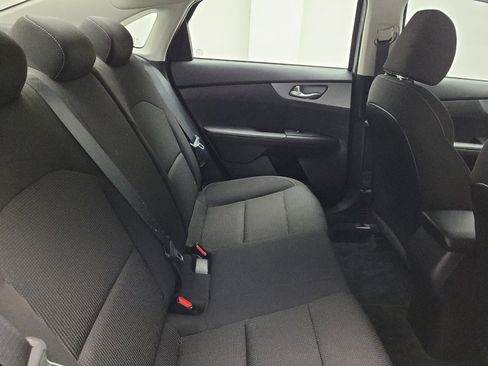 Used 2021 Kia Forte LXS FWD image 19