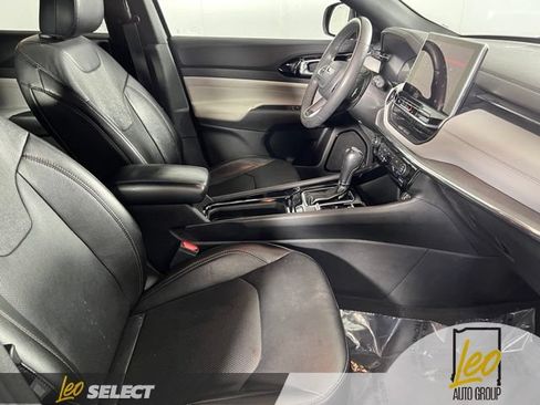 Used 2023 Jeep Compass Limited AWD/4WD image 22