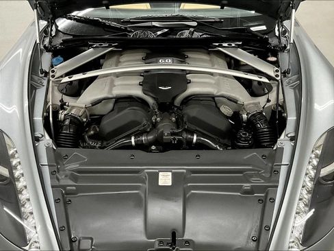 Used 2011 Aston Martin Rapide RWD image 34