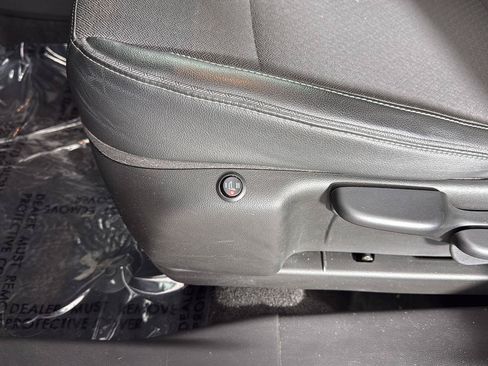 Used 2020 Buick Encore GX Preferred AWD/4WD image 11