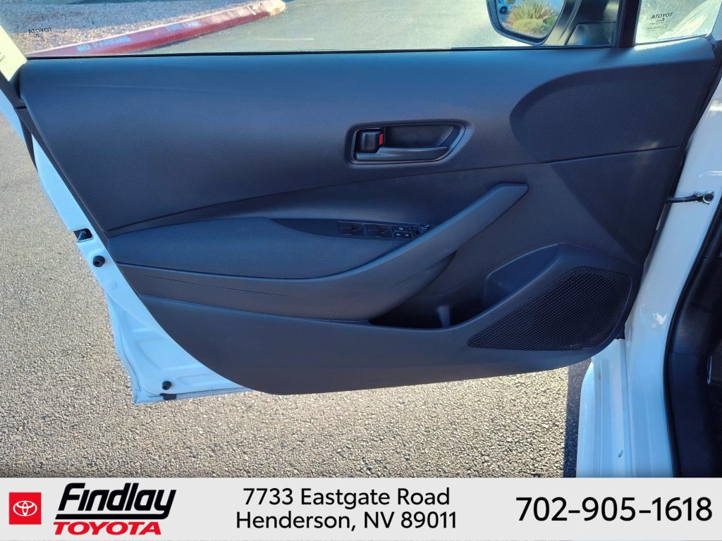 Certified 2025 Toyota Corolla LE FWD image 18
