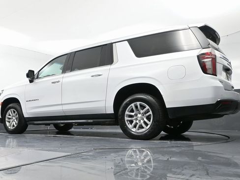 Used 2023 Chevrolet Suburban LT image 54
