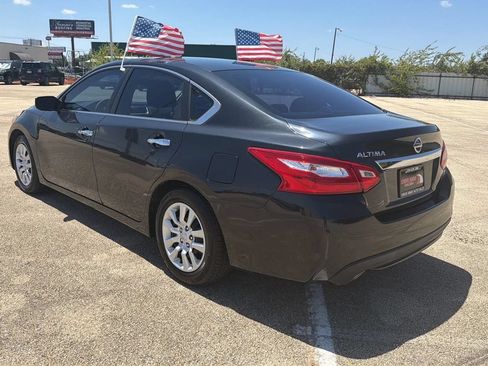 Used 2017 Nissan Altima 2.5 S w/ Power Driver Seat Package FWD image 3