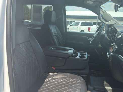 Used 2025 GMC Sierra 2500 SLE w/ SLE Convenience Package AWD/4WD image 6
