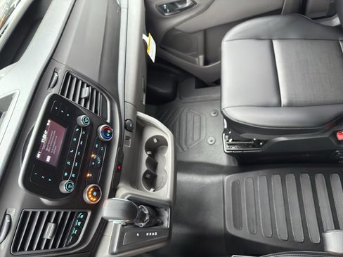 New 2025 Ford Transit 250 Low Roof AWD image 26