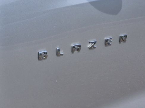 Used 2020 Chevrolet Blazer LT FWD image 13