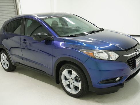 Used 2016 Honda HR-V EX-L image 3