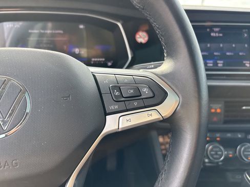 Used 2024 Volkswagen Jetta SE image 23