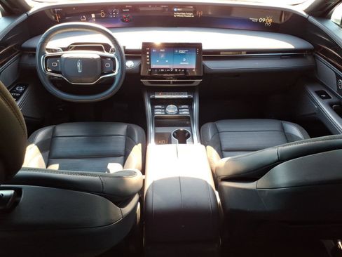 Used 2024 Lincoln Nautilus Reserve w/ Jet Appearance Package (87T) AWD/4WD image 11