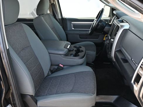 Used 2017 RAM 1500 Big Horn RWD image 14