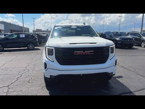 Used 2026 GMC Sierra 1500 Elevation AWD/4WD image 3