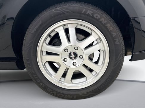 Used 2007 Ford Mustang GT Premium RWD image 19