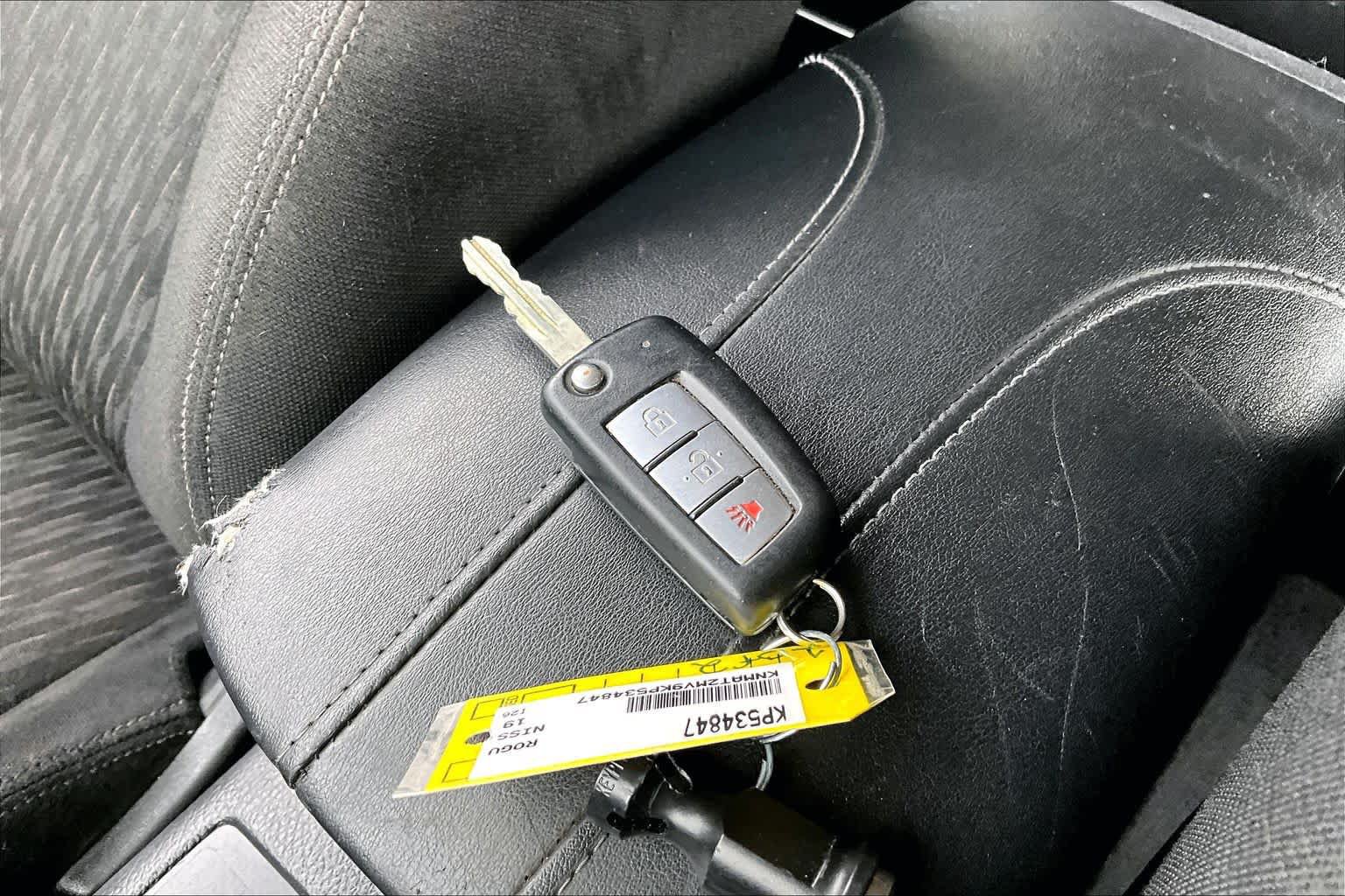 Used 2019 Nissan Rogue S AWD/4WD image 15