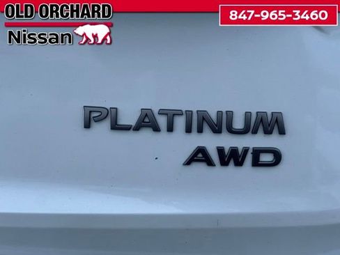 Used 2024 Nissan Rogue Platinum AWD/4WD image 9