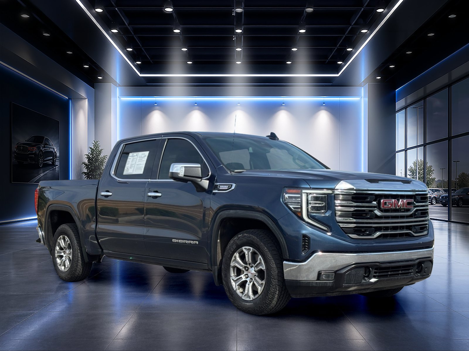 Used 2022 GMC Sierra 1500 SLT w/ SLT Convenience Package RWD image 2