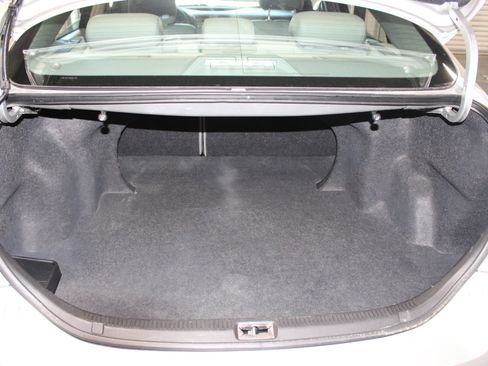 Used 2011 Toyota Camry LE w/ LE Extra-Value Pkg image 21