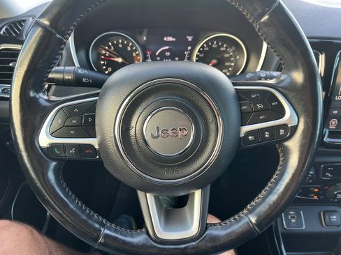 Certified 2021 Jeep Compass Limited FWD image 37