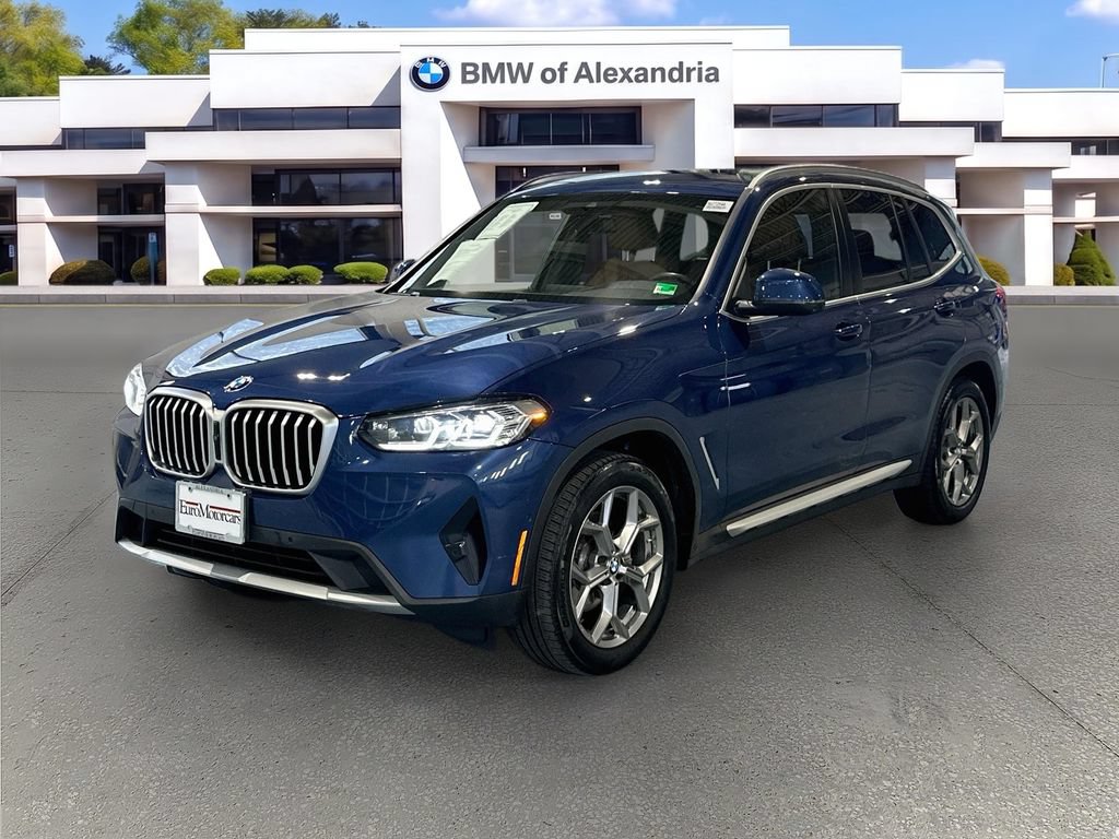 Used 2024 BMW X3 xDrive30i w/ Parking Assistance Package AWD/4WD image 1