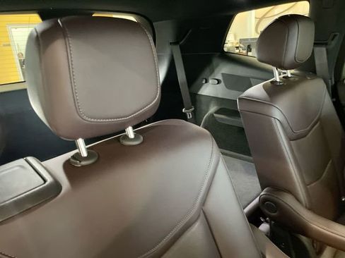 Certified 2023 Cadillac XT6 Premium Luxury image 22