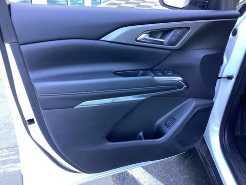 Used 2024 Chevrolet Traverse LT FWD image 24