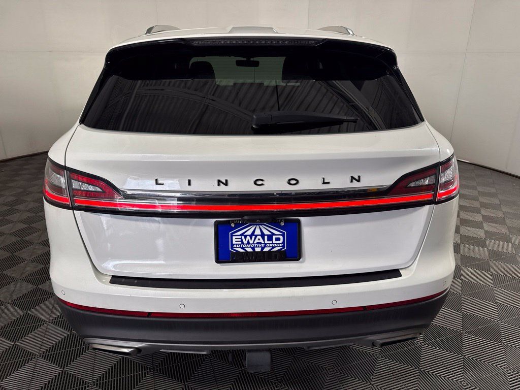 Used 2023 Lincoln Nautilus Black Label w/ Class II Trailer Tow Package AWD/4WD image 9