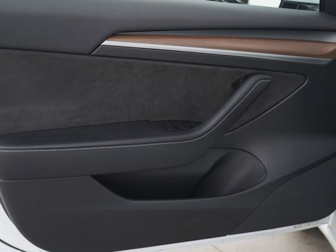 Used 2022 Tesla Model 3 Performance image 17