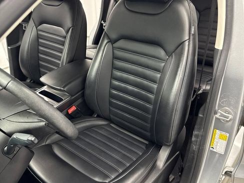 Certified 2024 Ford Edge SEL w/ Convenience Package AWD/4WD image 9