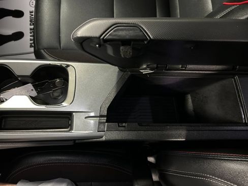 Used 2024 Chevrolet Equinox EV RS FWD image 21
