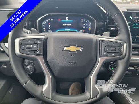 Used 2024 Chevrolet Silverado 1500 LTZ image 12
