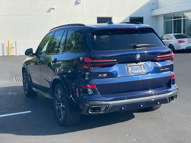 Used 2026 BMW X5 xDrive50e w/ M Sport Package AWD/4WD image 5