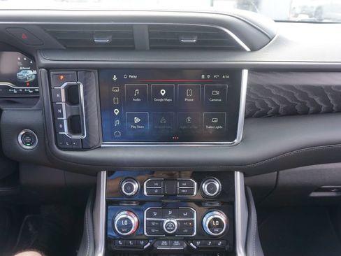 Used 2024 GMC Yukon Denali AWD/4WD image 13